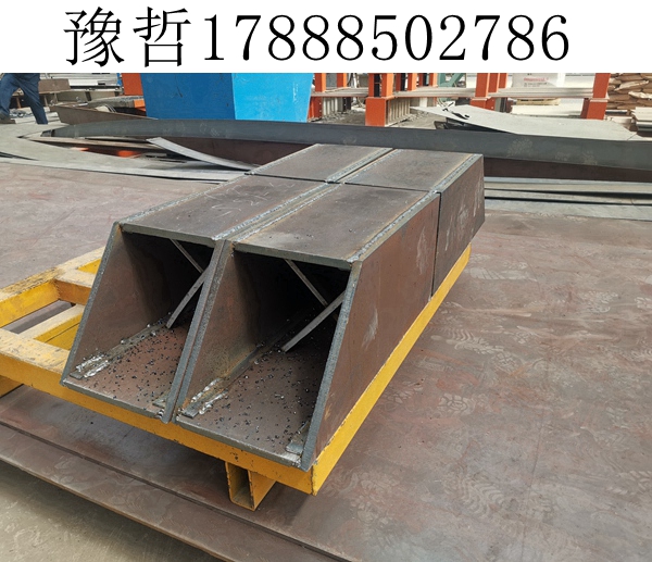 广西柳州700 吨钢箱梁的独特技术特点