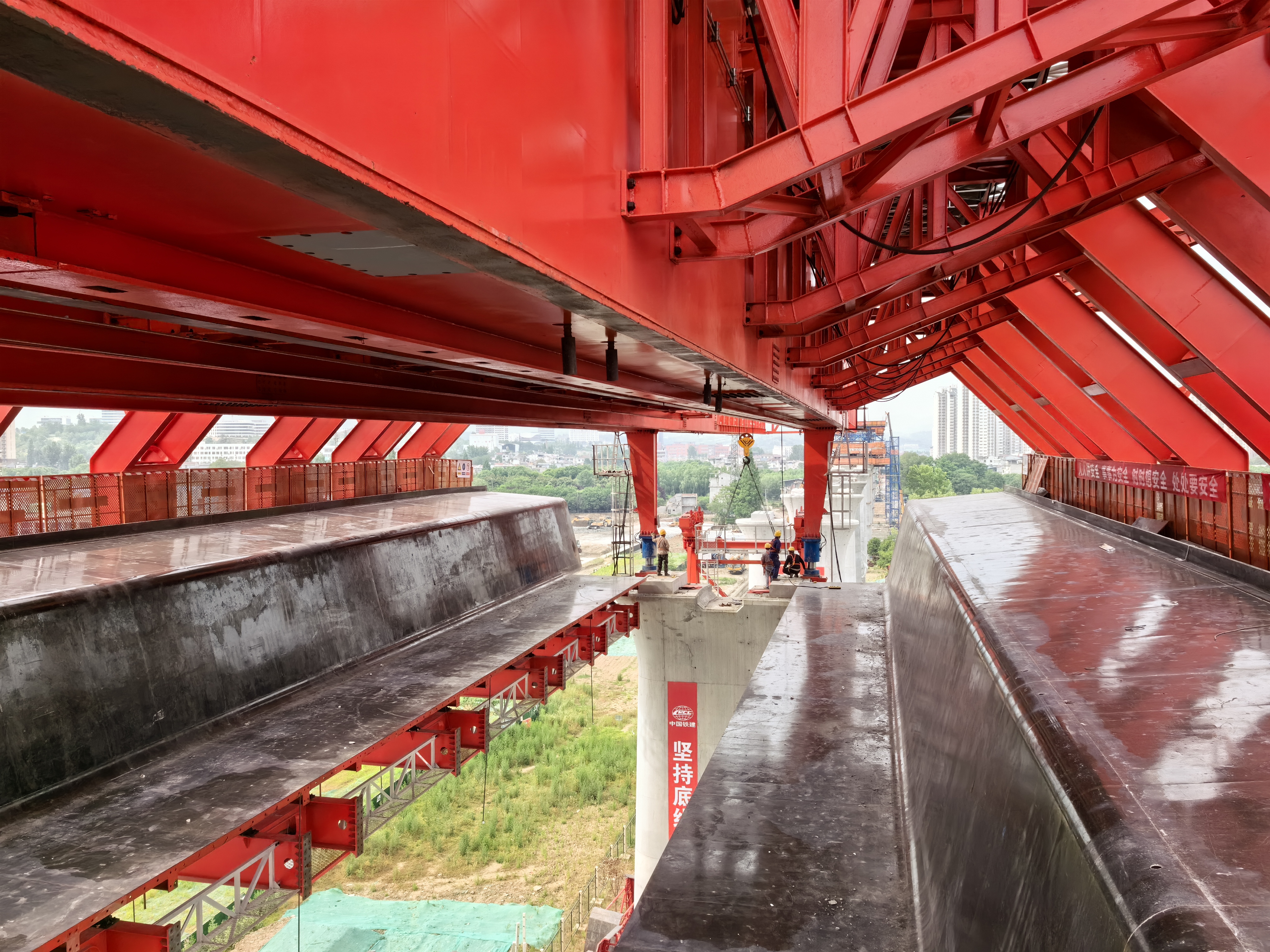 四川遂宁移动模架厂家 从经验设防到风险预判：移动模架安全标准的历史性演进​